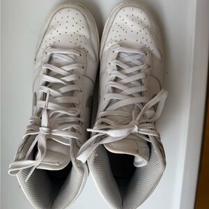 Nike Women’s Dunk High Neutral Grey